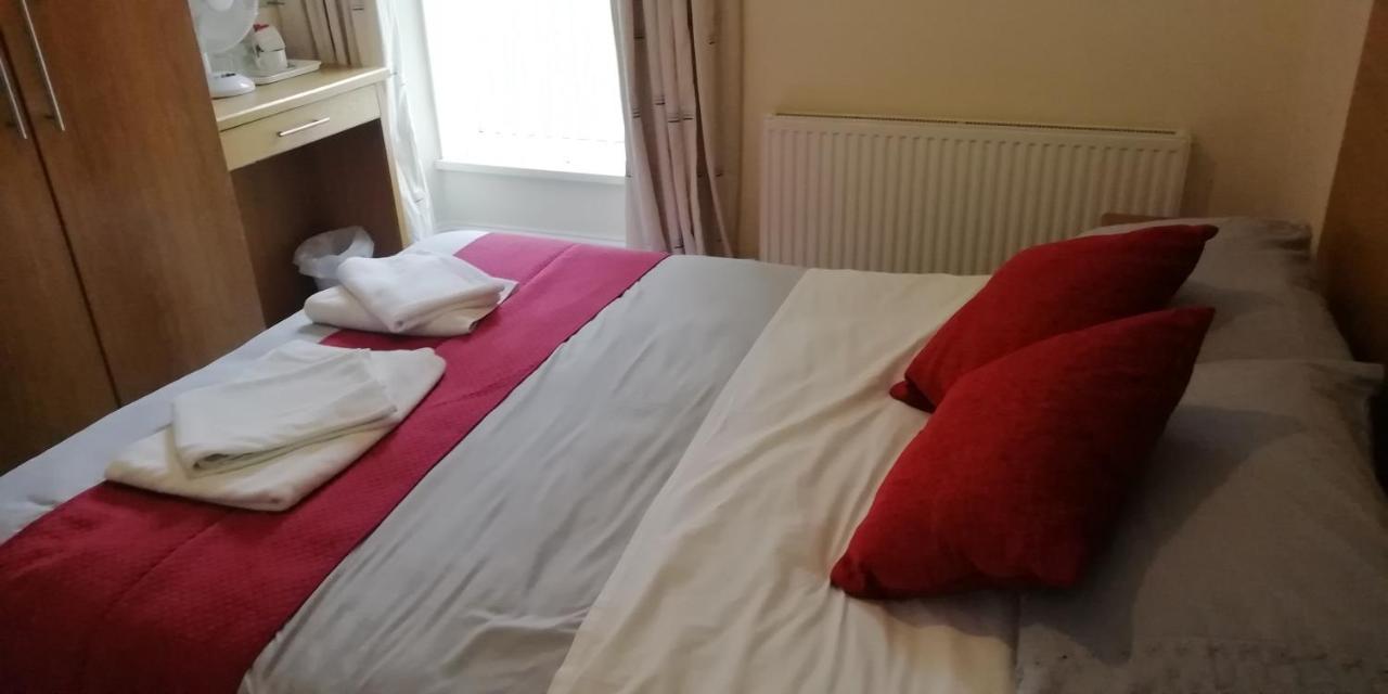 The Hope And Anchor Hotel Goodwick Luaran gambar